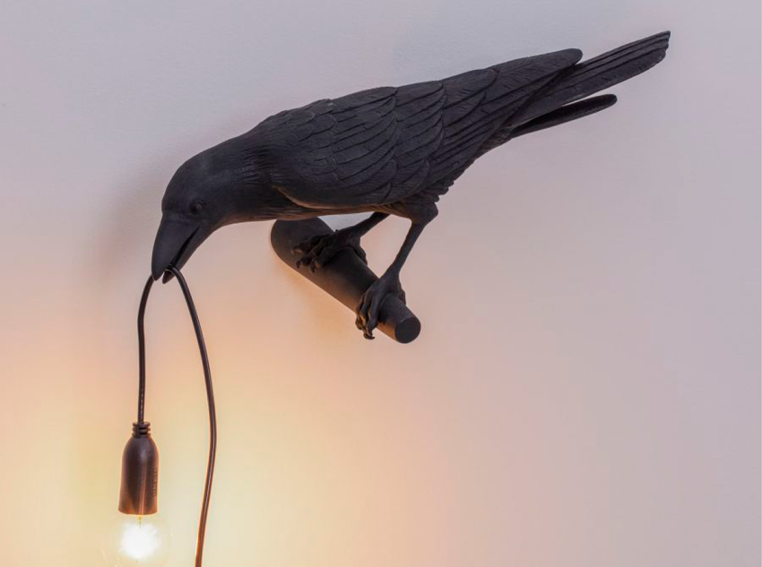 Настенный светильник Bird looking left, черный